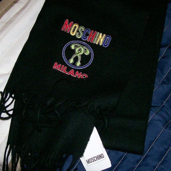 NWT Moschino Blk Scarf - Picture 6 of 6